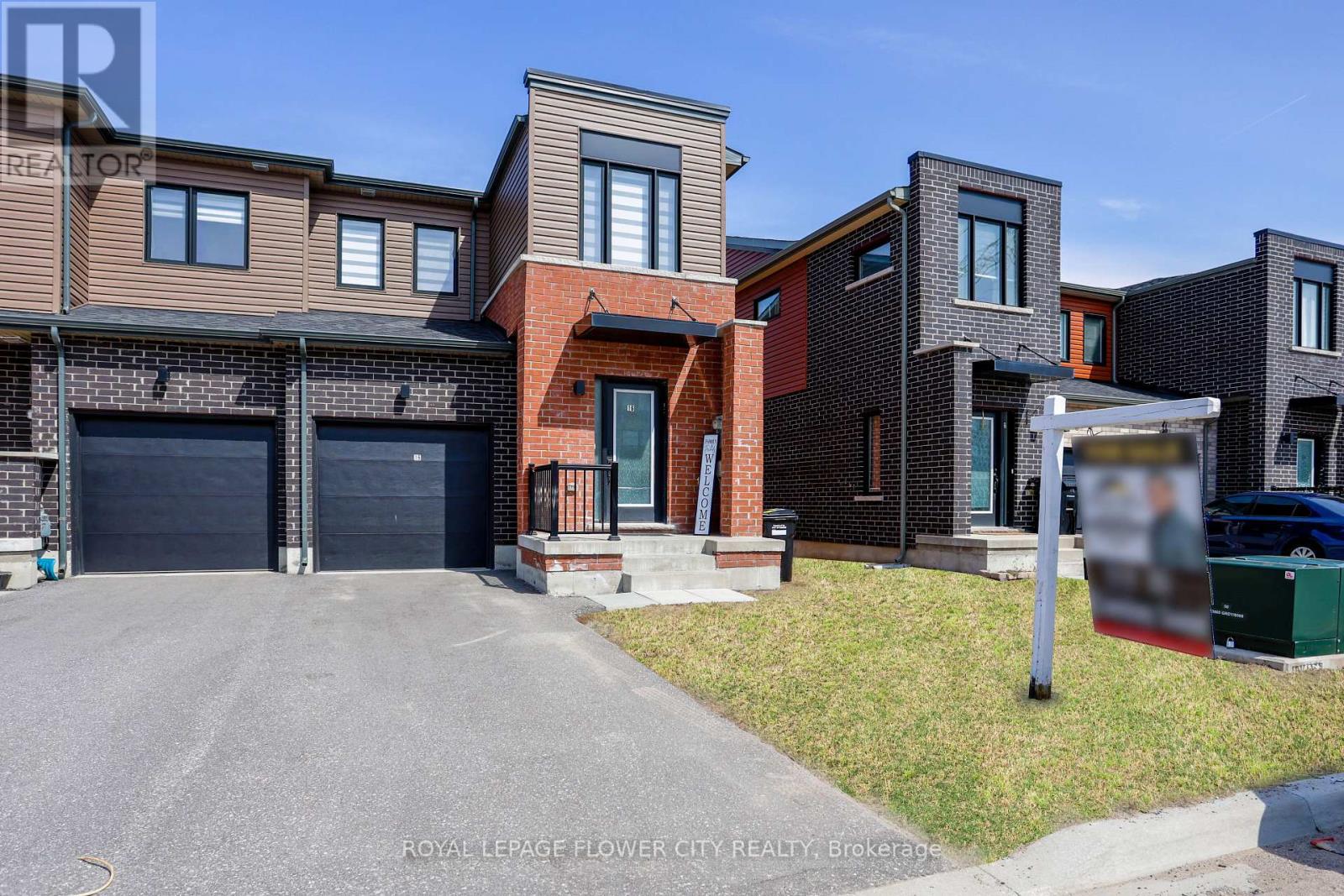 16 Fairlane Avenue, Barrie (Painswick South), Ontario  L9J 0M9 - Photo 2 - S13223436