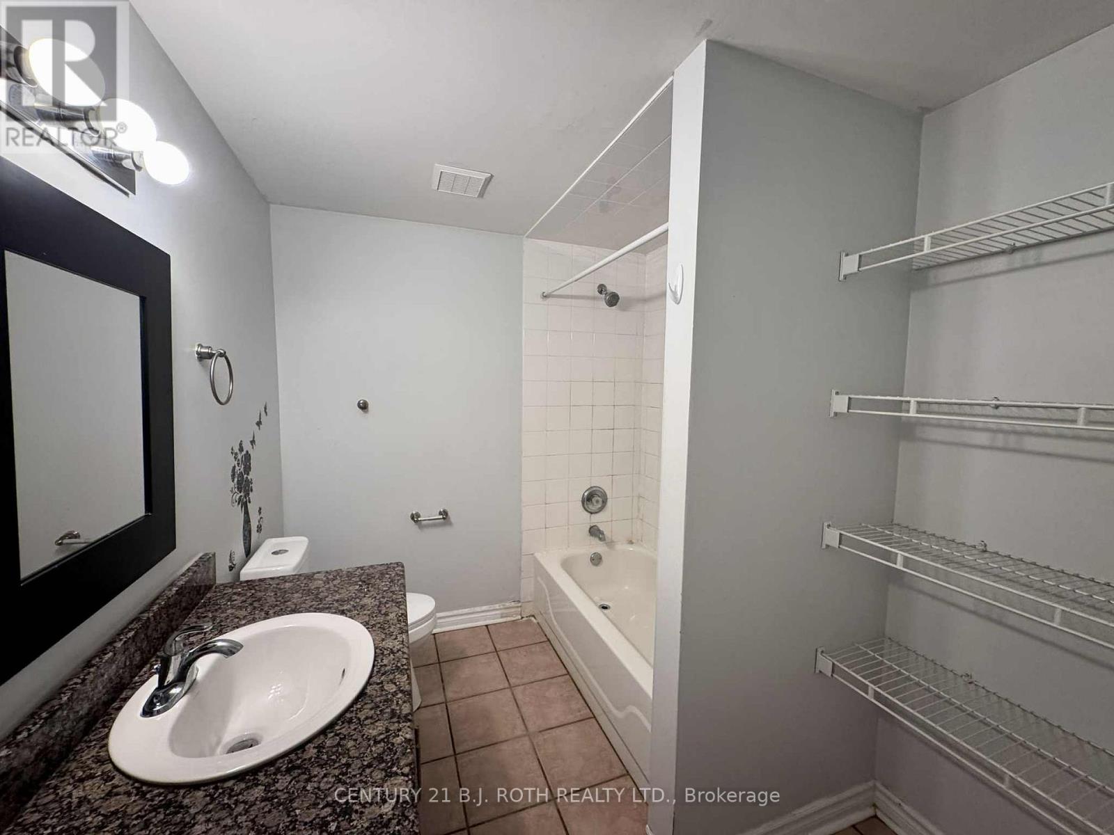 Lower - 22 Mapleton Avenue, Barrie, Ontario  L4N 7M2 - Photo 15 - S13223598