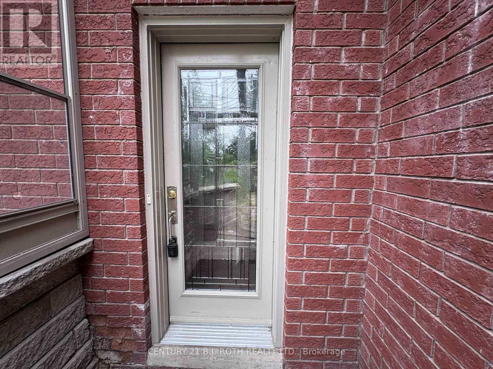 Lower - 22 Mapleton Avenue, Barrie, Ontario  L4N 7M2 - Photo 3 - S13223598
