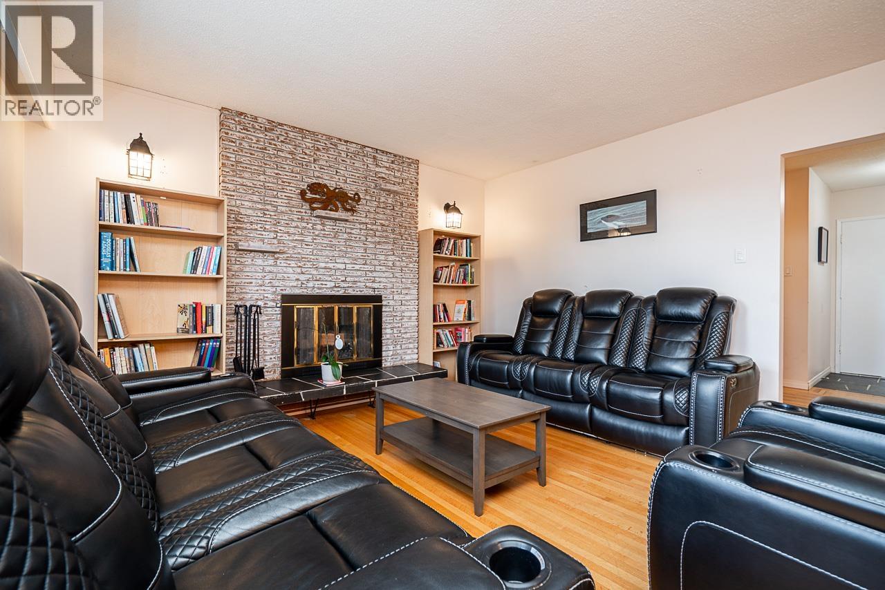 320 Seaforth Crescent, Coquitlam, British Columbia  V3K 2M4 - Photo 8 - R3113242