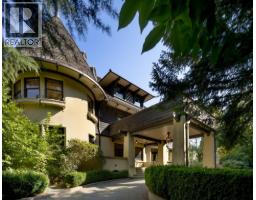 <div class="price">$4,750,000</div> 2 3838 Cypress Street, Vancouver<br><div style="margin-bottom:8px;"><small>Engel & Volkers Vancouver</small></div><div class='bed_bath'>5 Bed | 7 Bath</div>