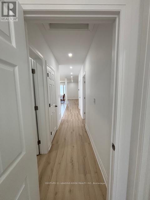 Main - 3 Kennebec Crescent, Toronto, Ontario  M9W 2R6 - Photo 10 - W13223424