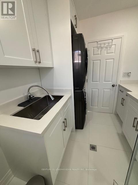 Main - 3 Kennebec Crescent, Toronto, Ontario  M9W 2R6 - Photo 17 - W13223424