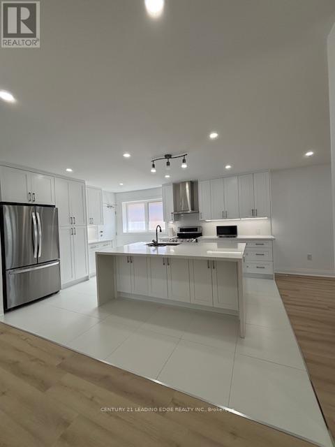 Main - 3 Kennebec Crescent, Toronto, Ontario  M9W 2R6 - Photo 5 - W13223424