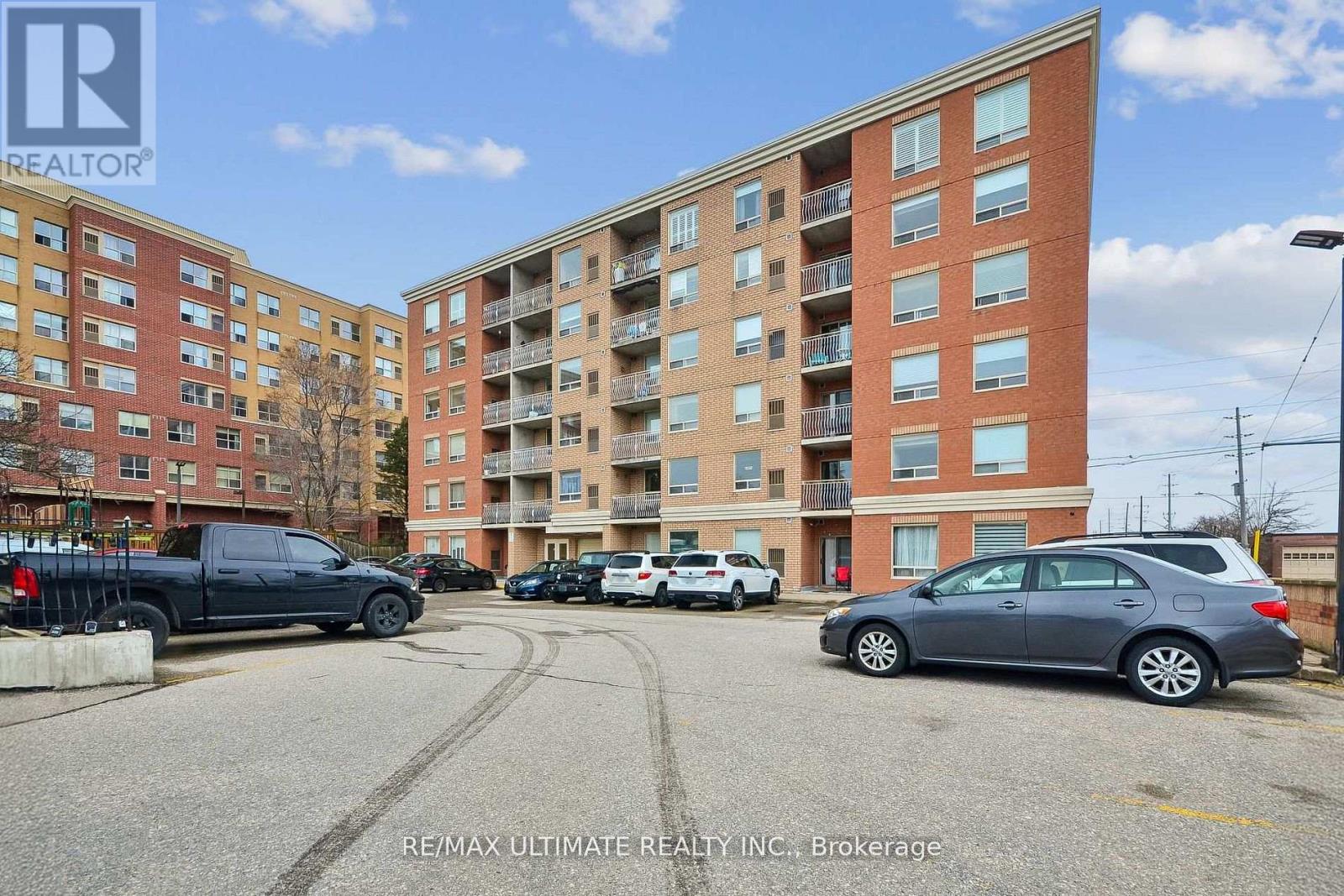 405 - 32 Tannery Street, Mississauga, Ontario  L5M 6T6 - Photo 2 - W13223460