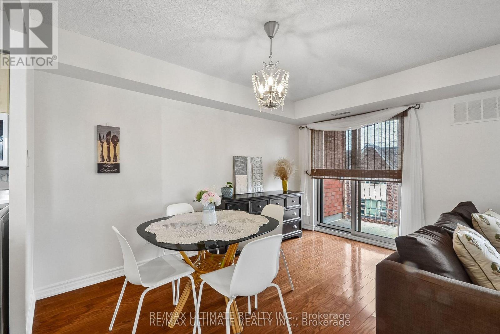 405 - 32 Tannery Street, Mississauga, Ontario  L5M 6T6 - Photo 3 - W13223460