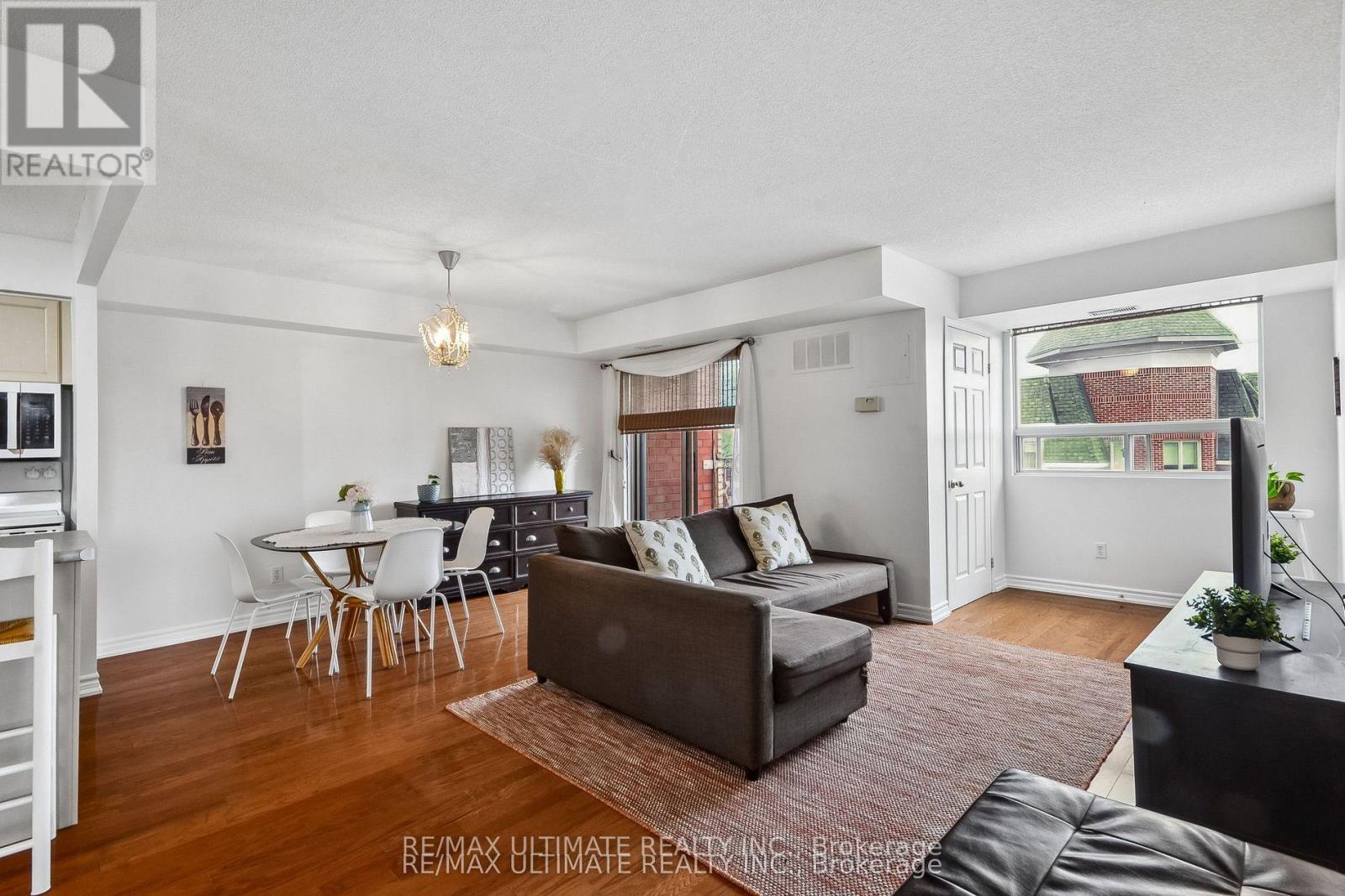 405 - 32 Tannery Street, Mississauga, Ontario  L5M 6T6 - Photo 4 - W13223460