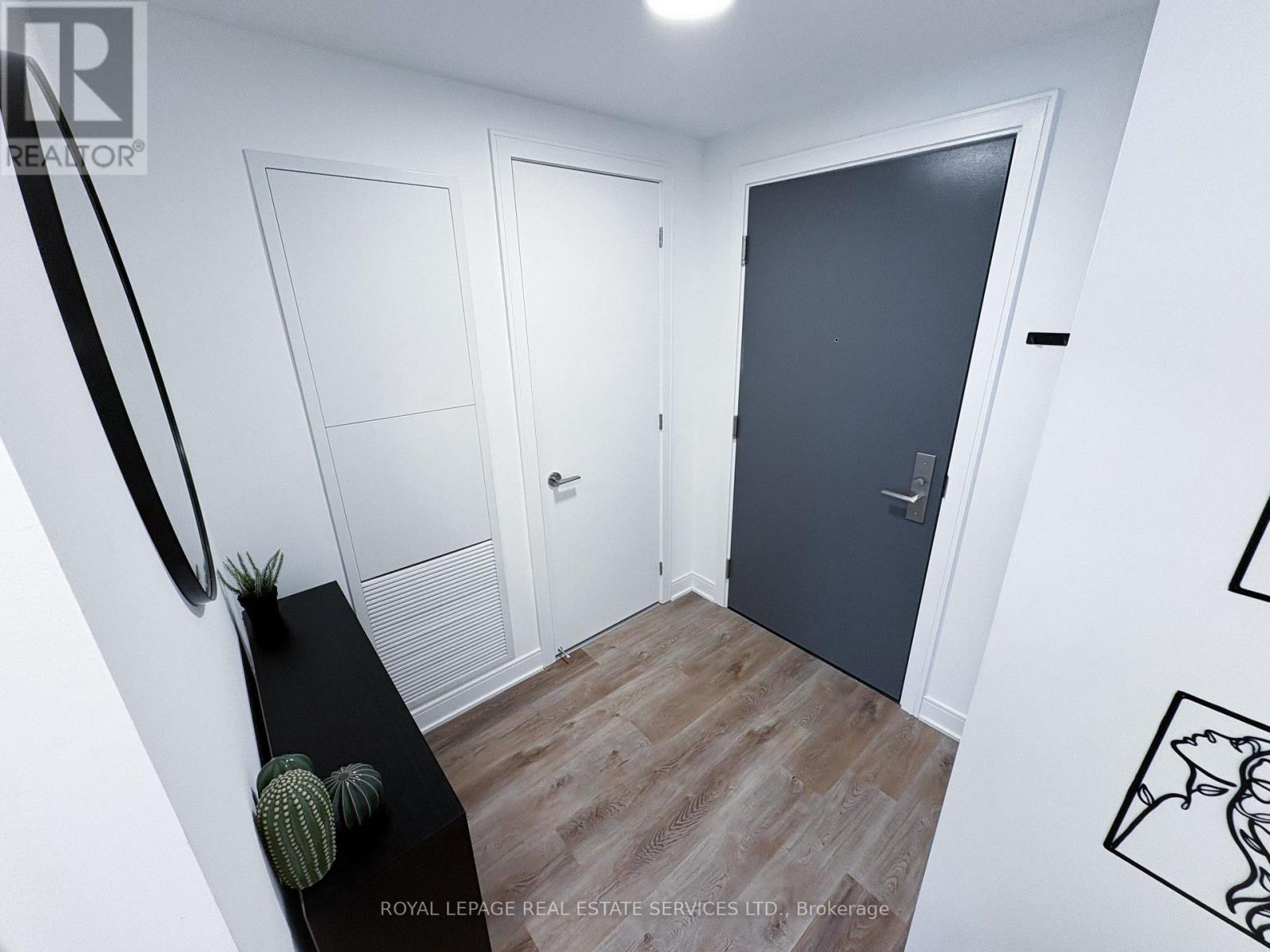 1312 - 86 Dundas Street E, Mississauga, Ontario  L5A 1W4 - Photo 7 - W13223484