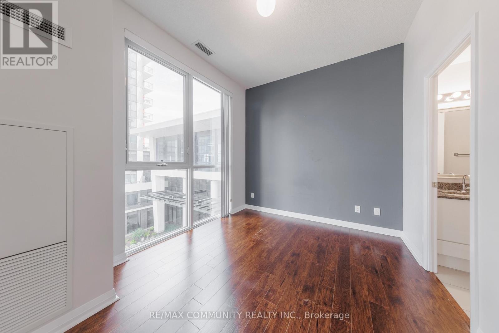 405 - 75 Eglinton Avenue W, Mississauga, Ontario  L5R 0E5 - Photo 11 - W13223600