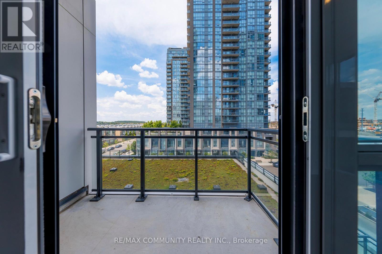 405 - 75 Eglinton Avenue W, Mississauga, Ontario  L5R 0E5 - Photo 17 - W13223600