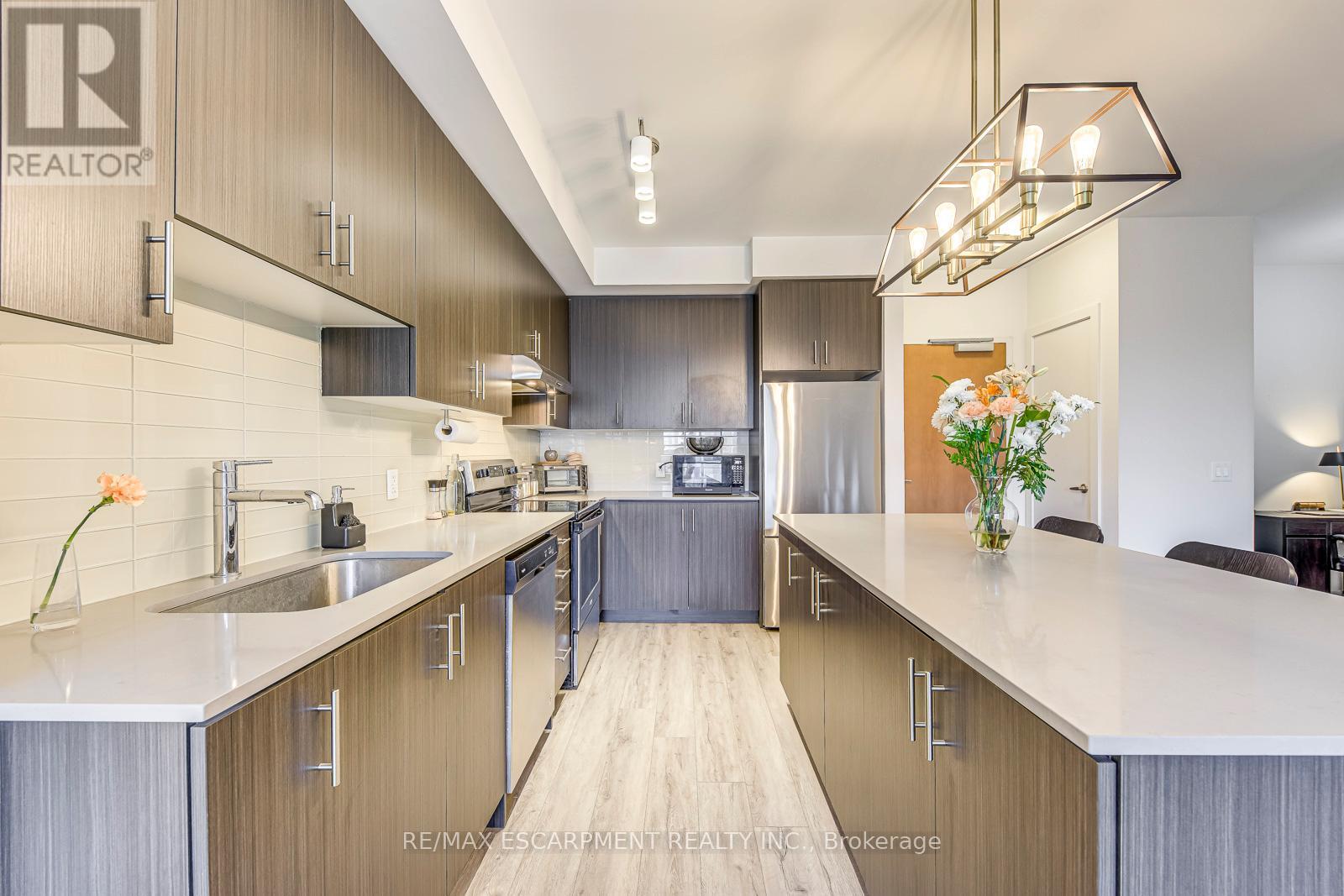 303 - 320 Plains Road E, Burlington, Ontario  L7T 0C1 - Photo 12 - W13223612