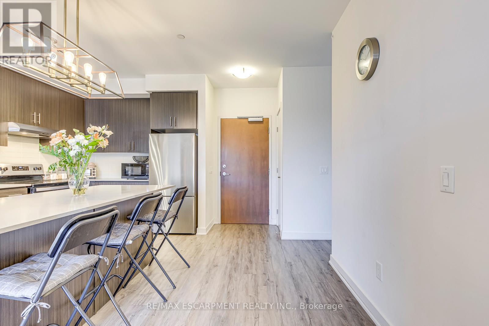 303 - 320 Plains Road E, Burlington, Ontario  L7T 0C1 - Photo 14 - W13223612