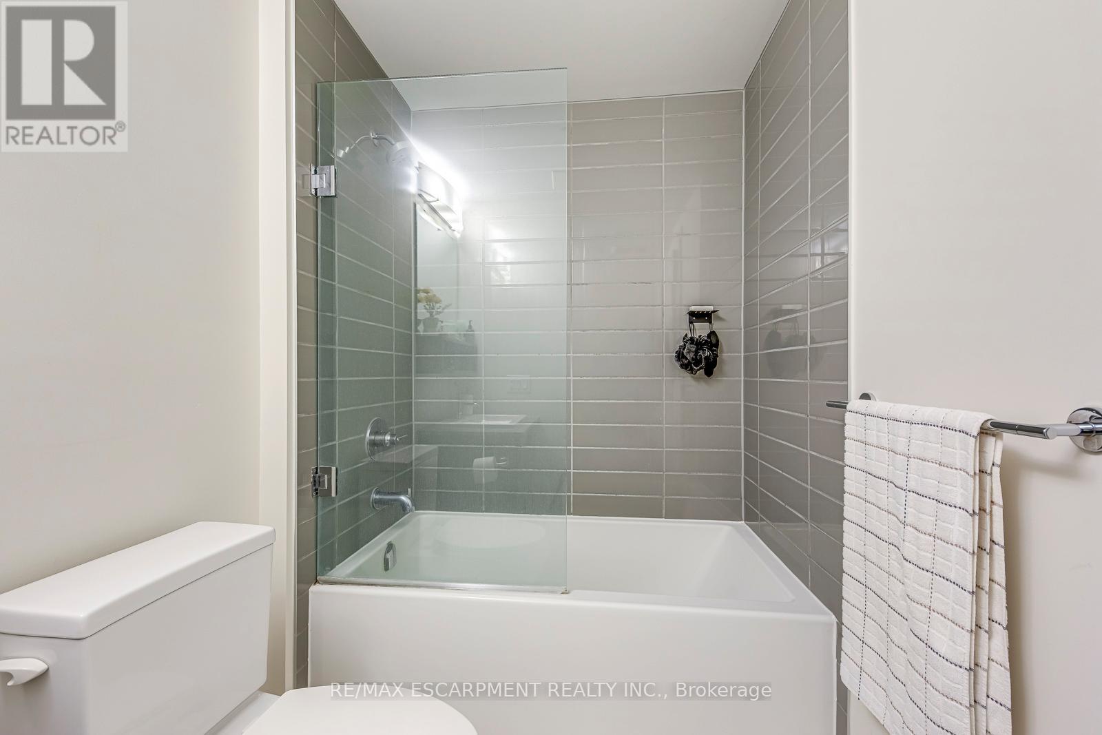 303 - 320 Plains Road E, Burlington, Ontario  L7T 0C1 - Photo 25 - W13223612