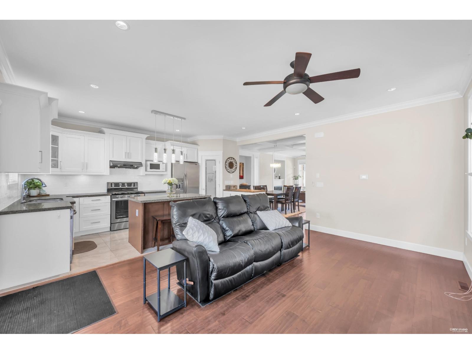 7689 211a Street, Langley, British Columbia  V2Y 0K7 - Photo 11 - R3129378
