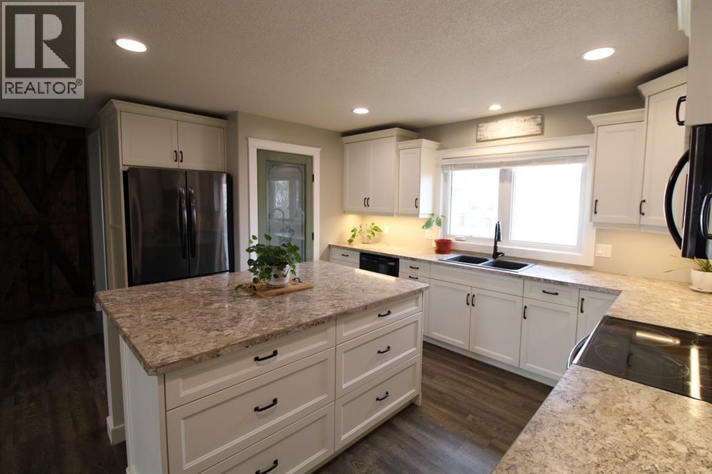 5715 56 St, Taber, Alberta  T1G 1L1 - Photo 5 - A2316768