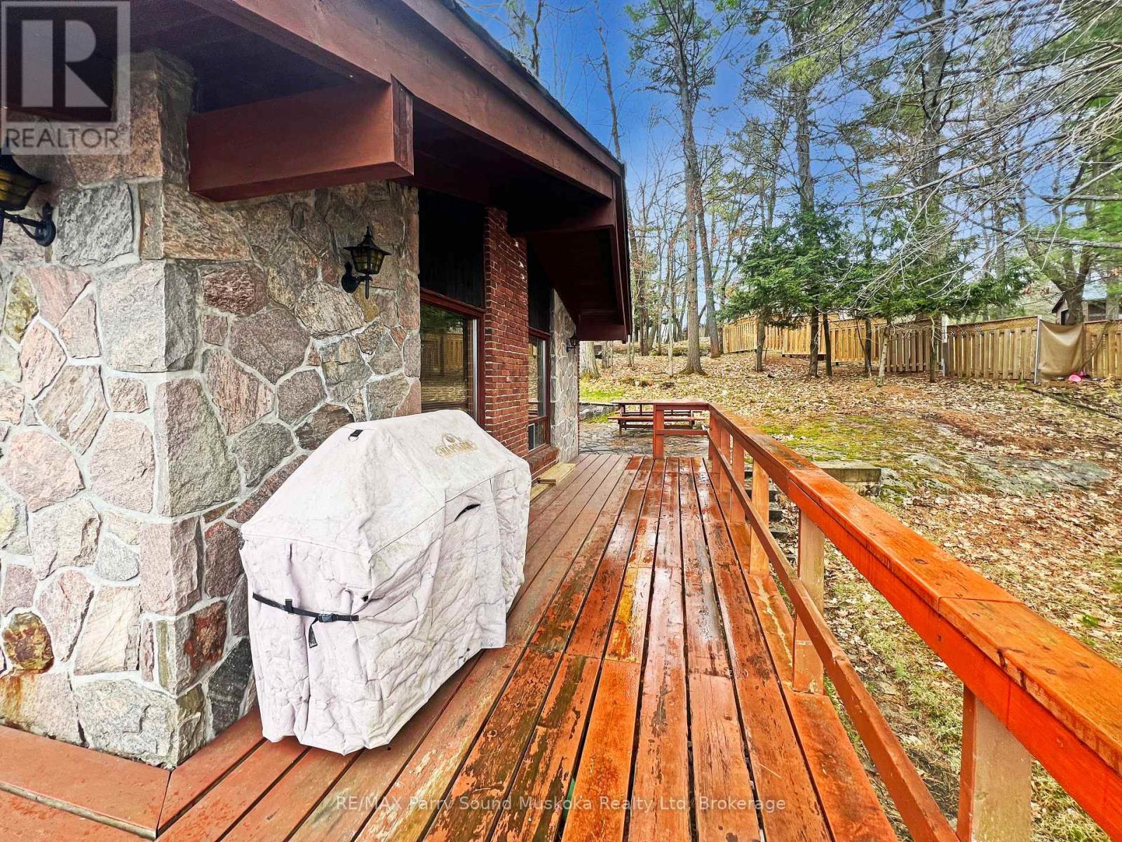 45 Ridgeway Drive, Carling, Ontario  P0G 1G0 - Photo 30 - X12888708