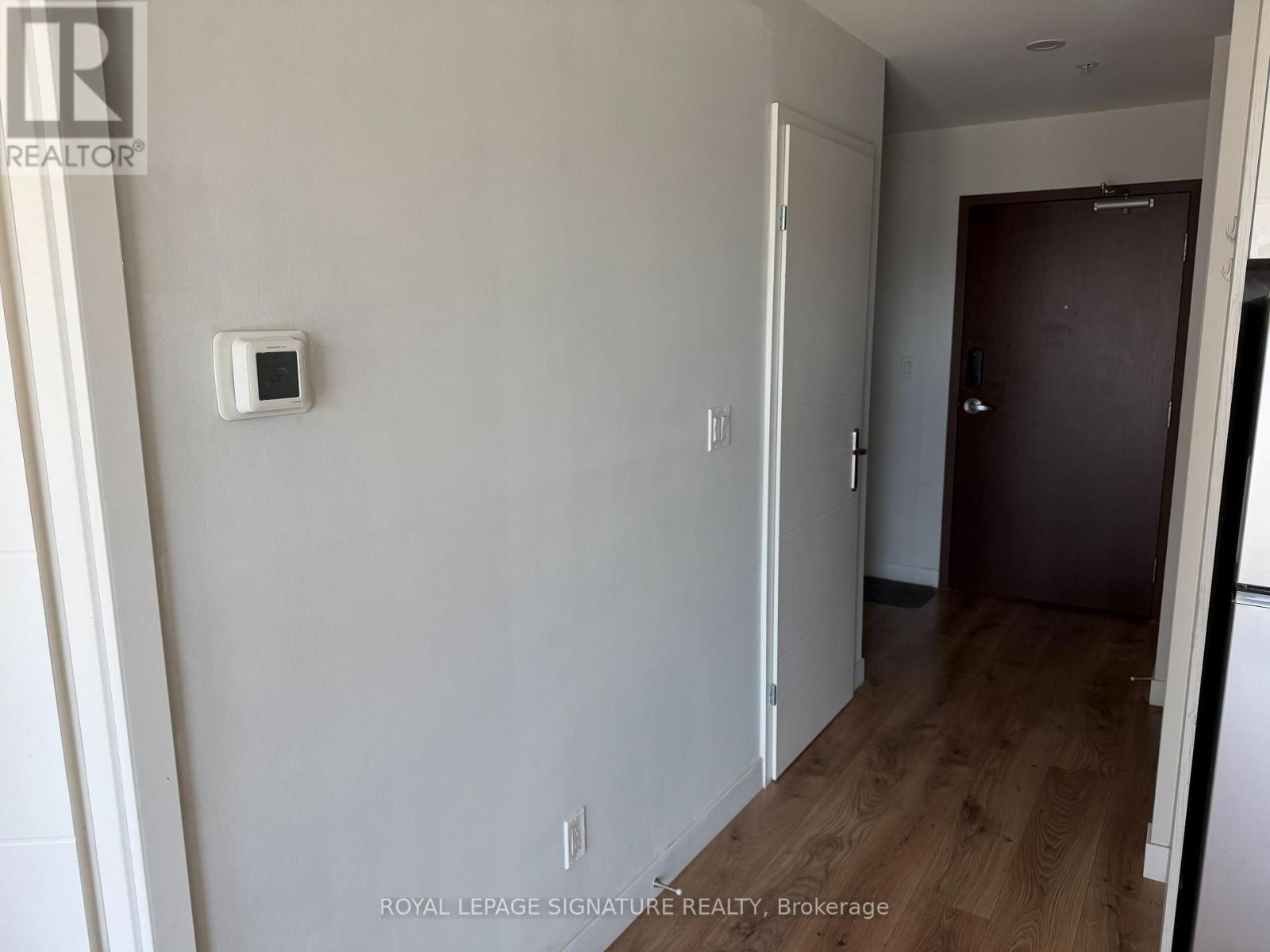 204 - 60 Frederick Street, Kitchener, Ontario  N2H 0C7 - Photo 3 - X13223558