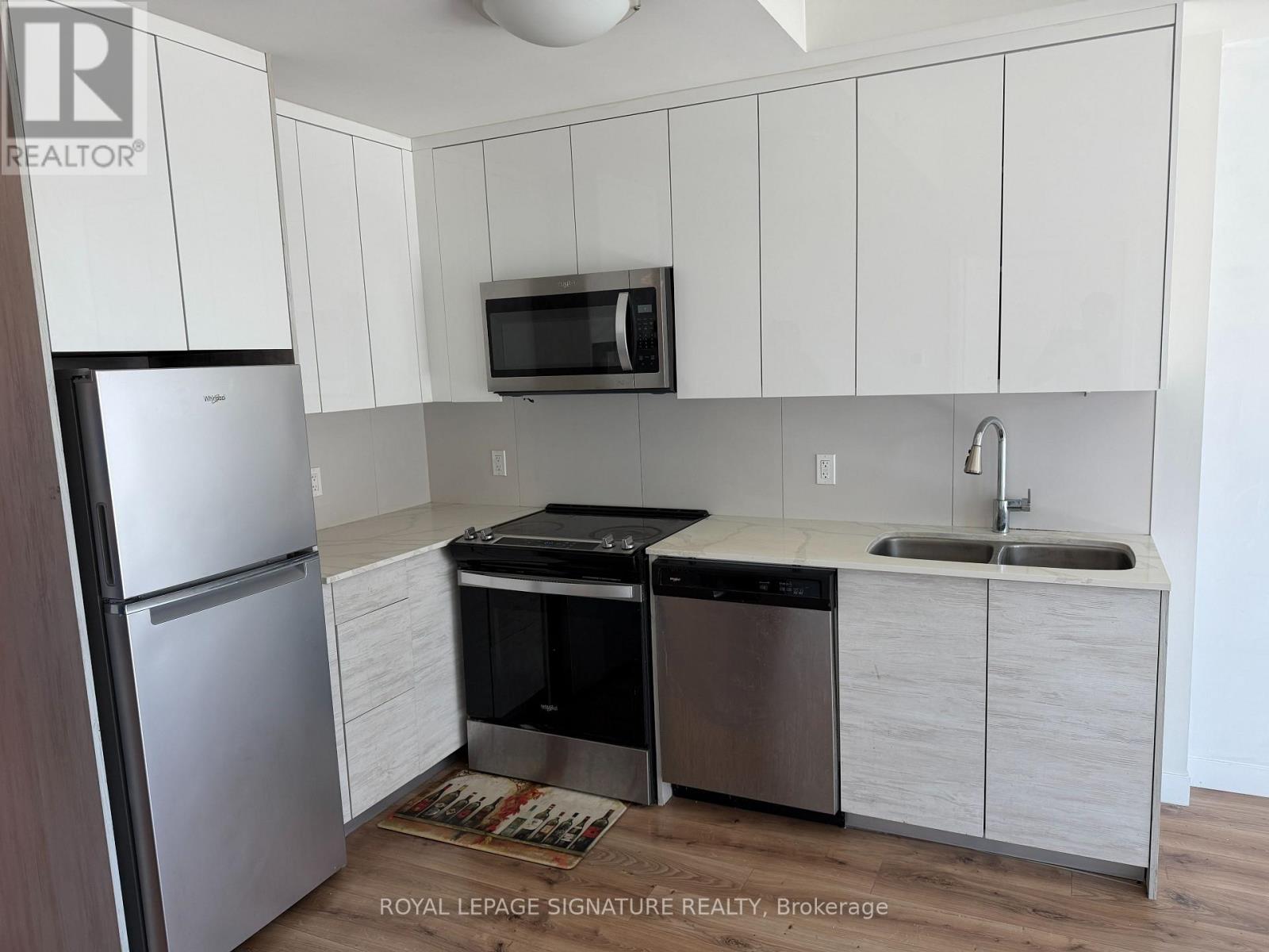204 - 60 Frederick Street, Kitchener, Ontario  N2H 0C7 - Photo 4 - X13223558