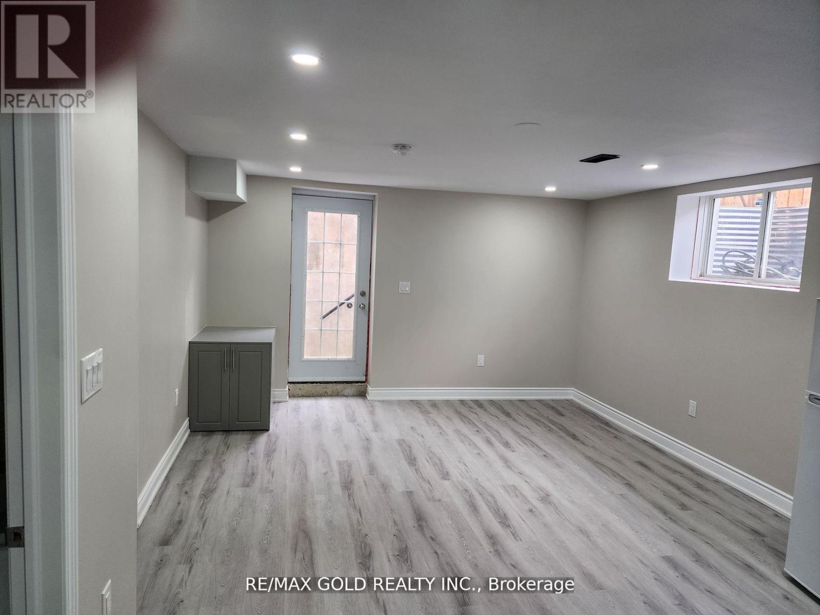 Bsmnt - 400 Wildcalla Street, Waterloo, Ontario  N2V 0B8 - Photo 3 - X13223564