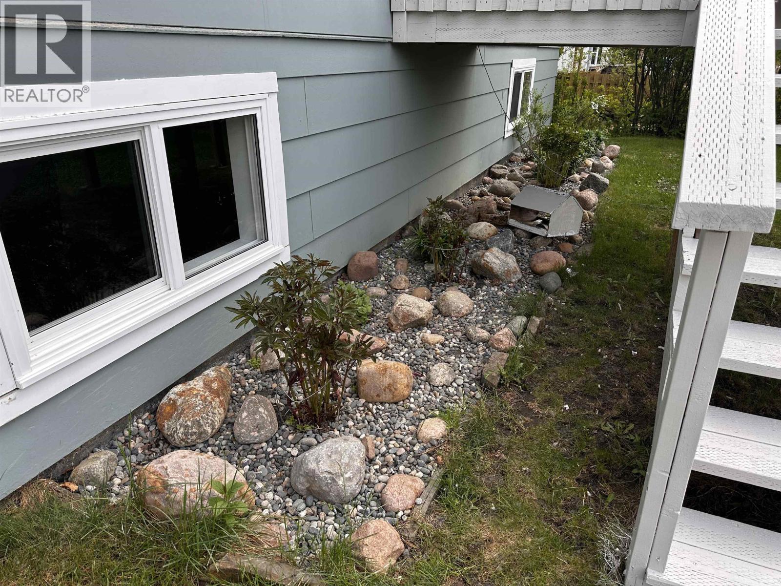 5260 43 Street, Fort Nelson, British Columbia  V0C 1R0 - Photo 3 - R3130141