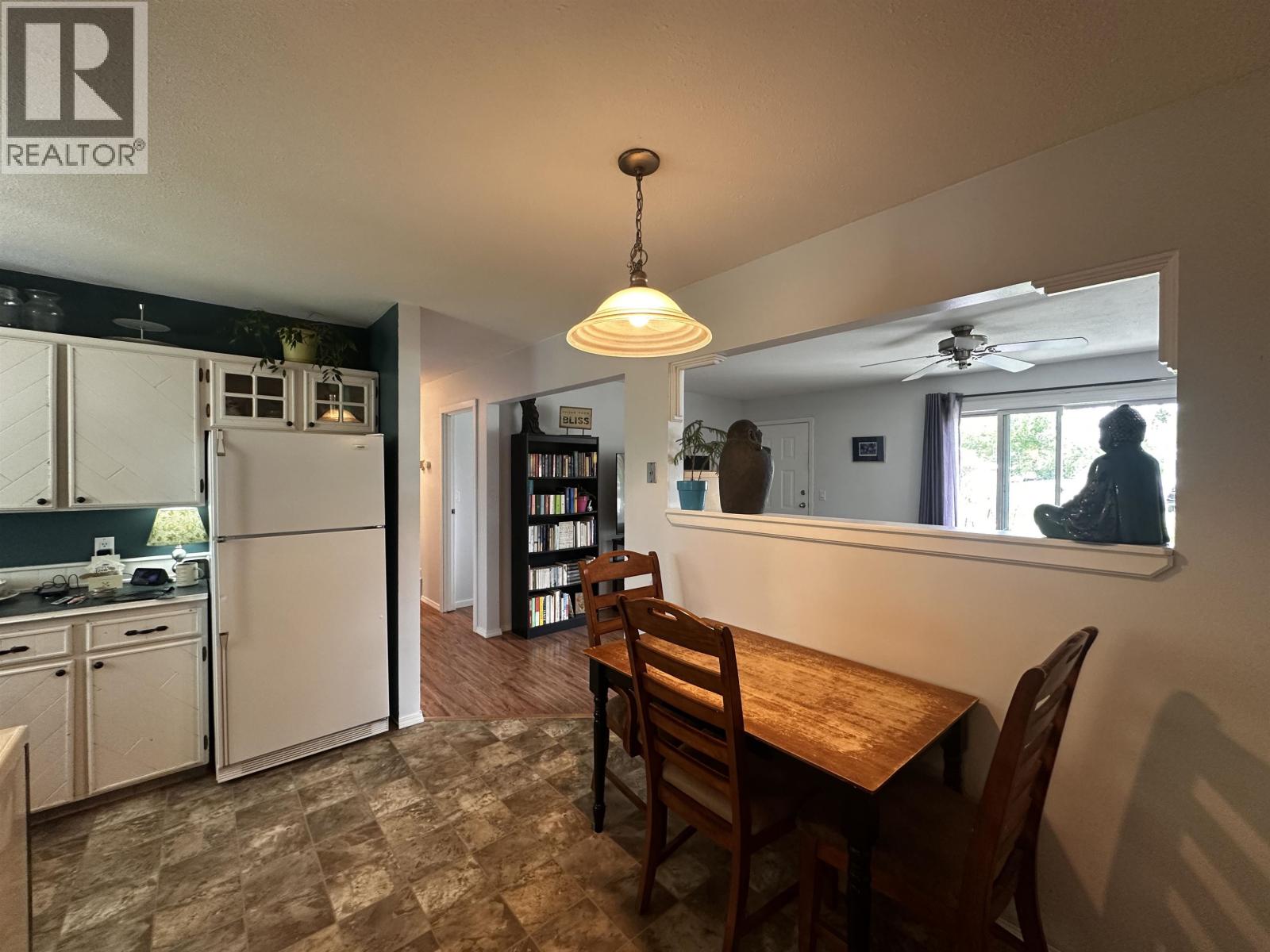 5260 43 Street, Fort Nelson, British Columbia  V0C 1R0 - Photo 15 - R3130141