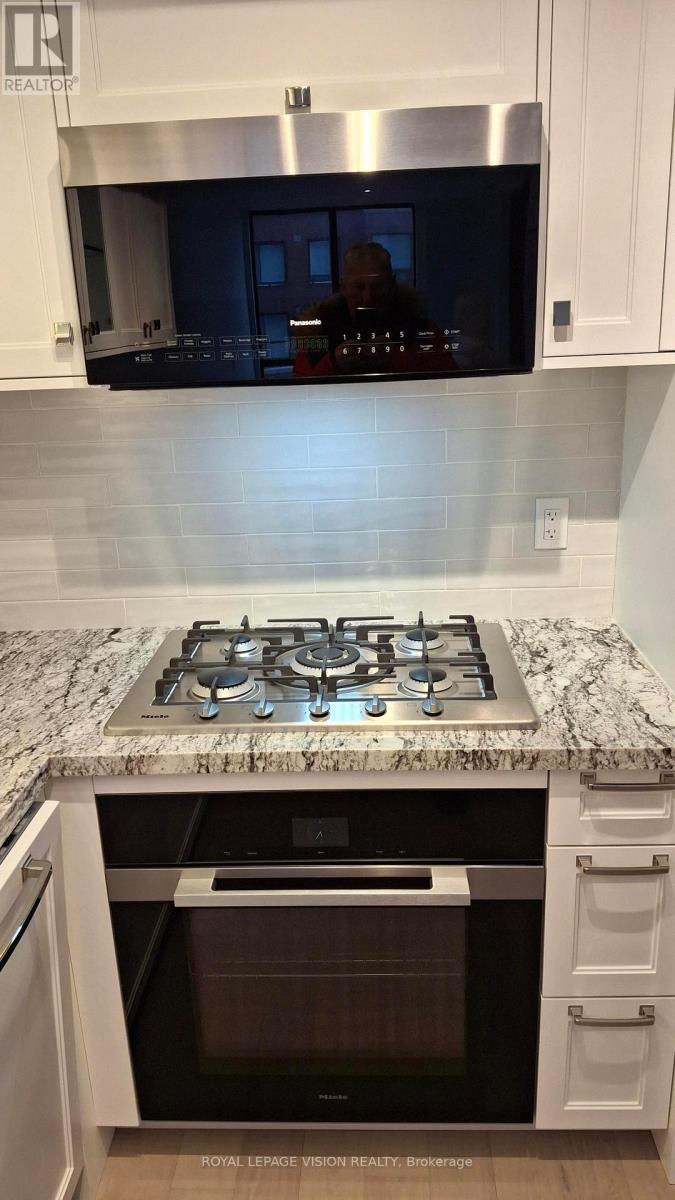 205 - 505 Glencairn Avenue, Toronto, Ontario  M6B 0B2 - Photo 10 - C12632120