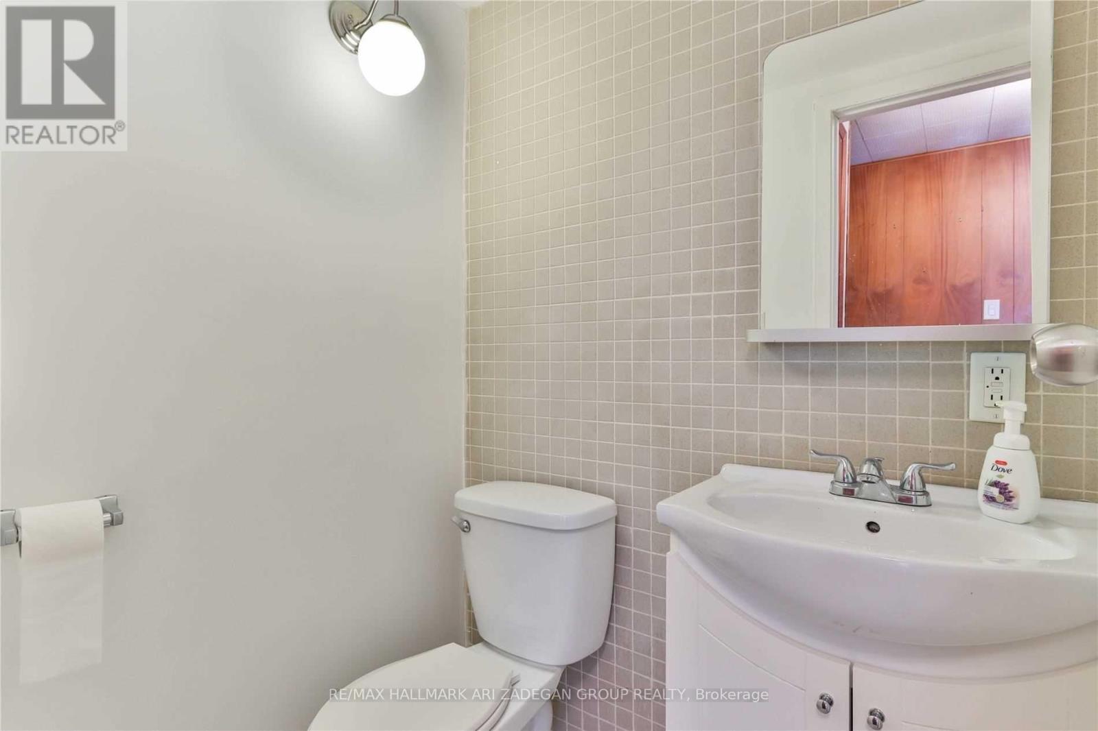 Lower Fl - 231 Goulding Avenue, Toronto, Ontario  M2R 2P6 - Photo 11 - C12812922