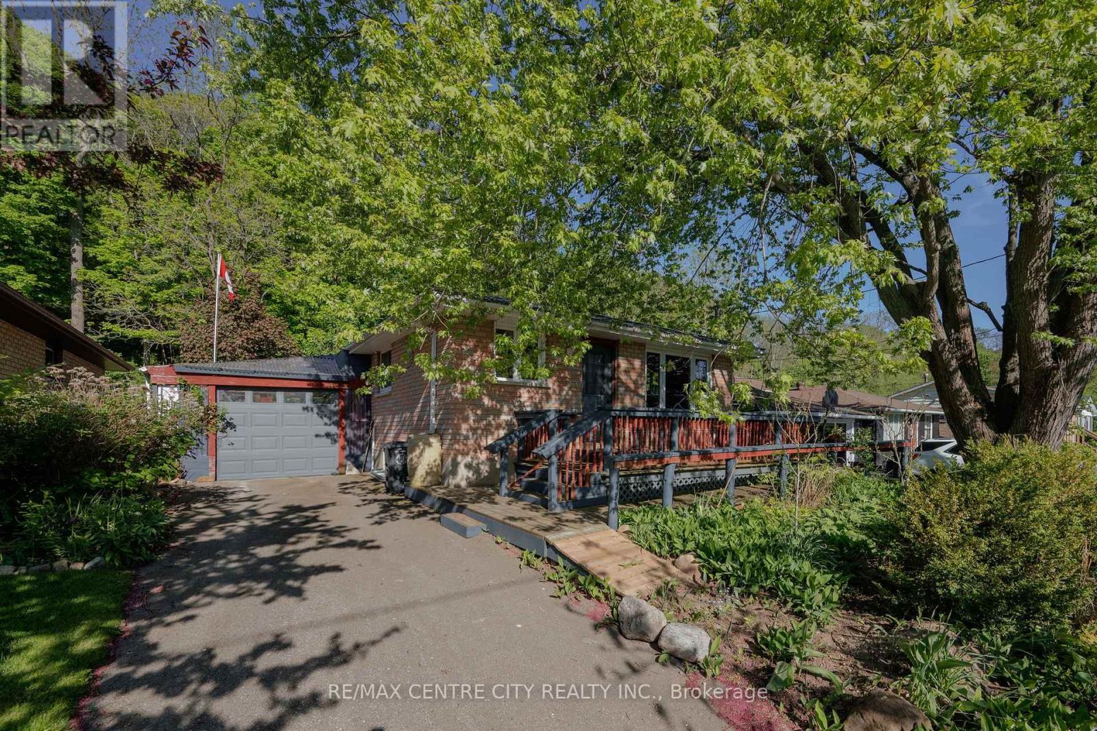275 FRANCES STREET, Central Elgin, Ontario