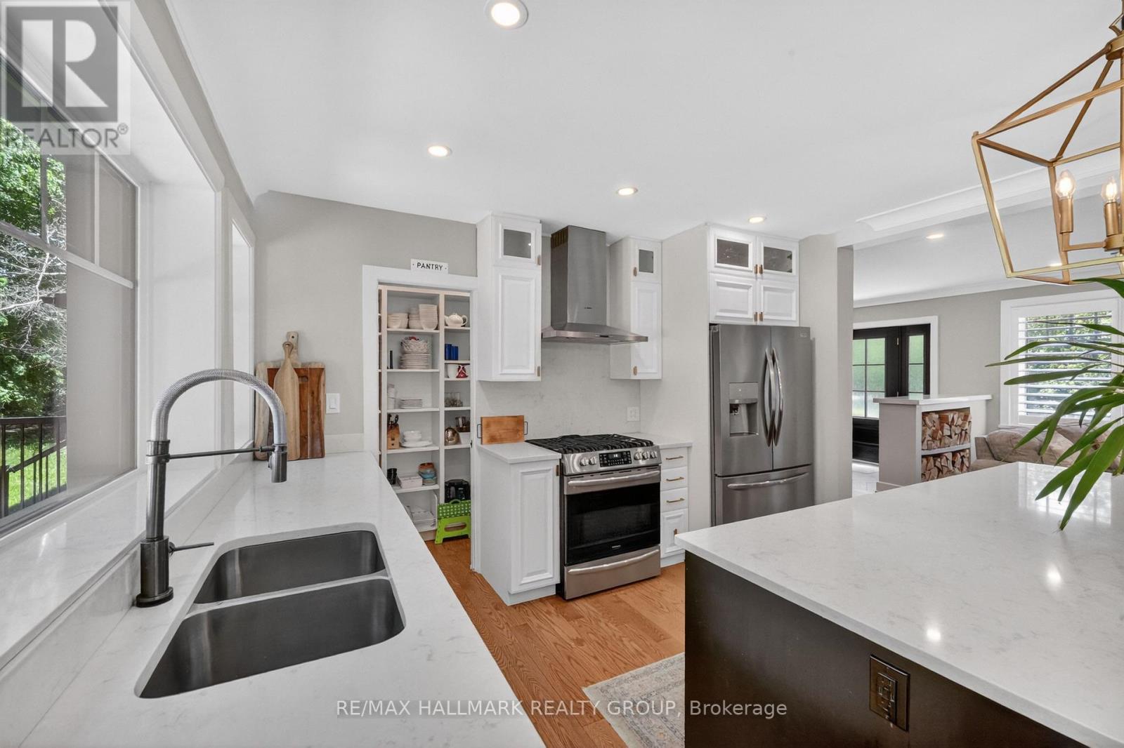22 Cedar Road, Ottawa, Ontario K1J 6L4 - Photo 10 - X13223694