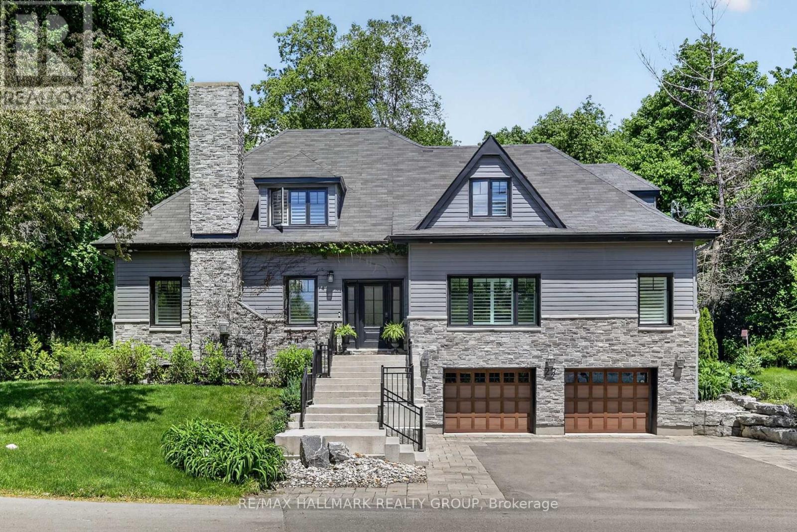 22 Cedar Road, Ottawa, Ontario K1J 6L4 - Photo 2 - X13223694
