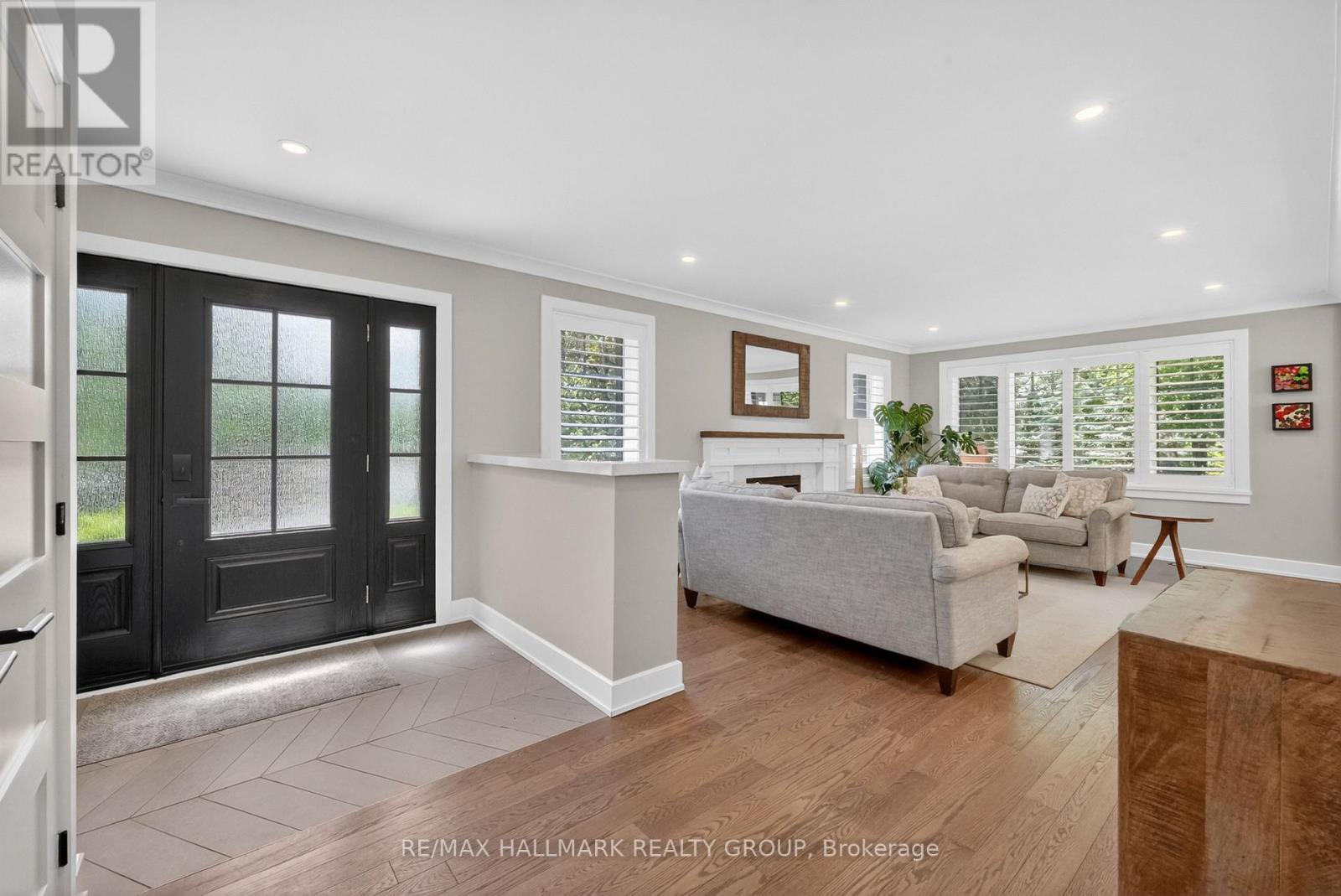 22 Cedar Road, Ottawa, Ontario K1J 6L4 - Photo 4 - X13223694