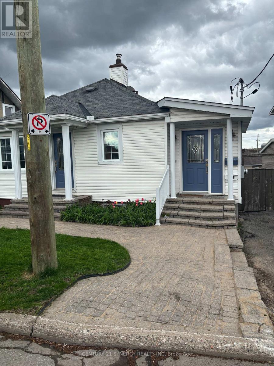 241 Bradley Avenue, Ottawa, Ontario  K1L 7G8 - Photo 2 - X13223696