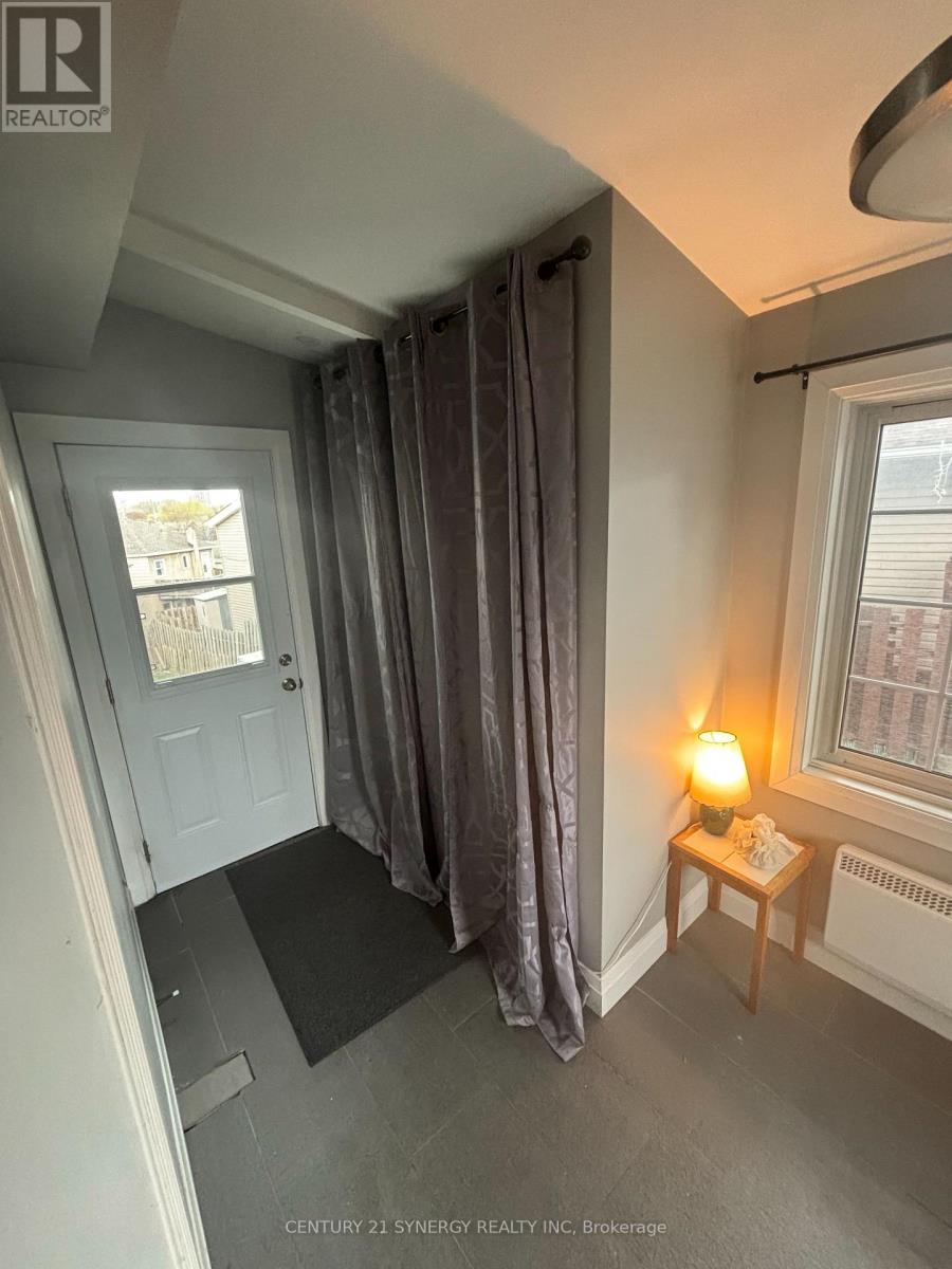 241 Bradley Avenue, Ottawa, Ontario  K1L 7G8 - Photo 6 - X13223696