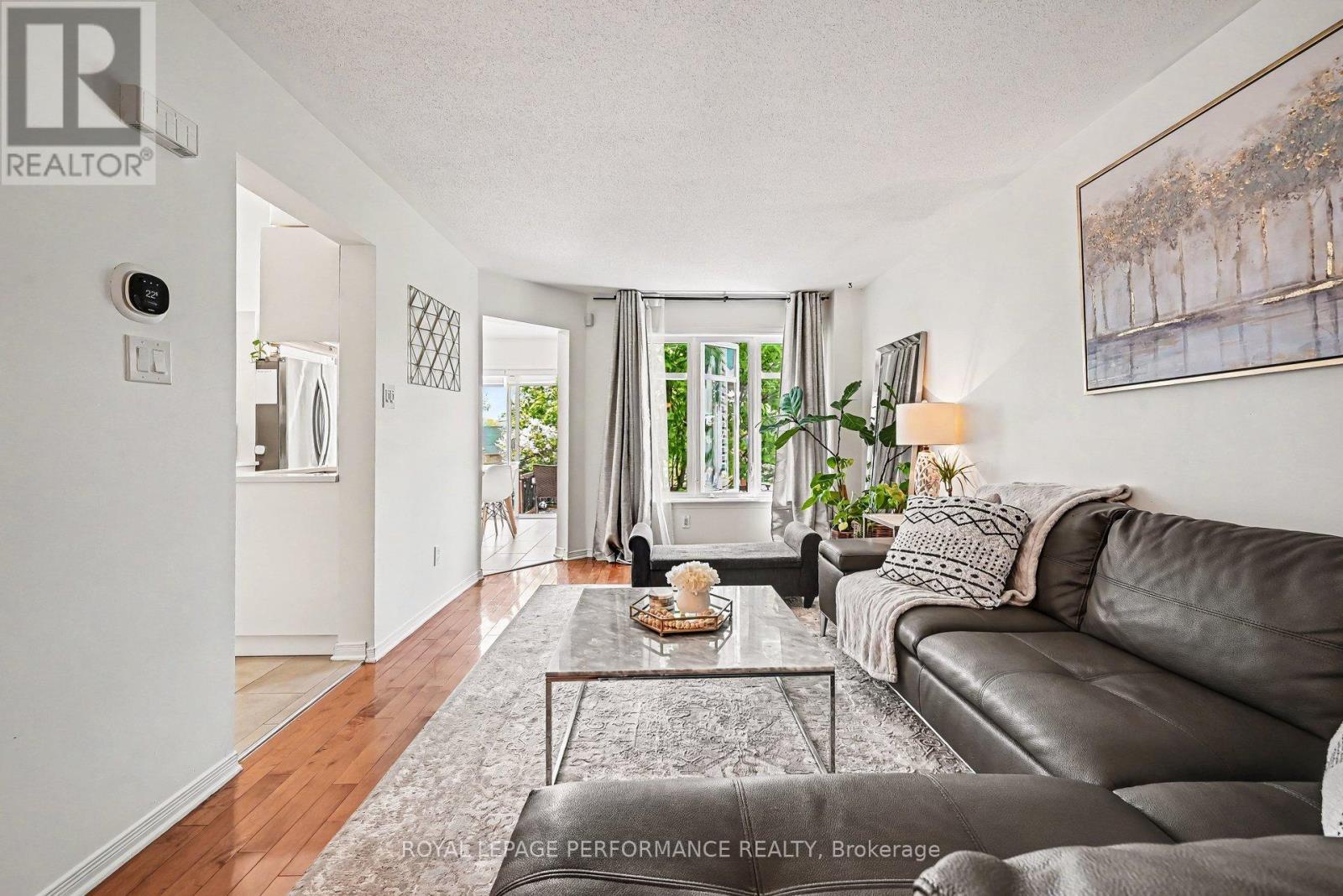 2052 Bergamot Circle, Ottawa, Ontario  K4A 4R3 - Photo 4 - X13223852
