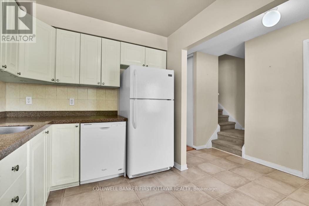 86f Seyton Drive, Ottawa, Ontario  K2H 8W5 - Photo 8 - X13223938