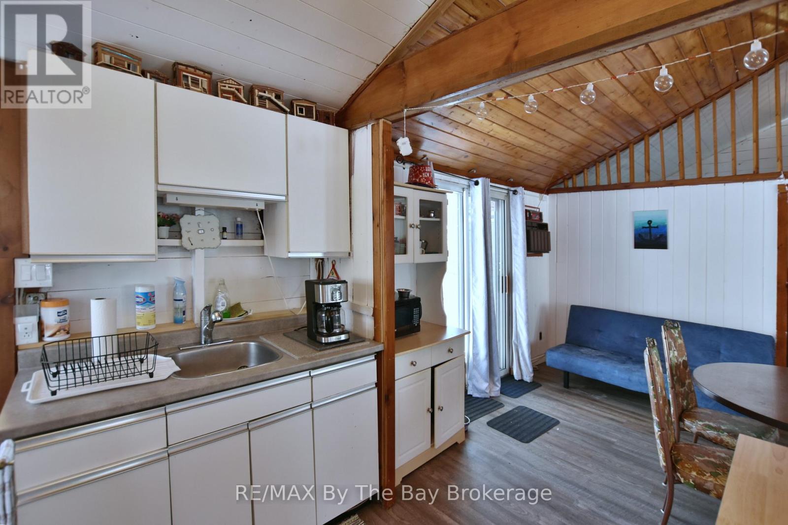 33 17th Street N, Wasaga Beach, Ontario L9Z 2J1 - Photo 10 - S13223860