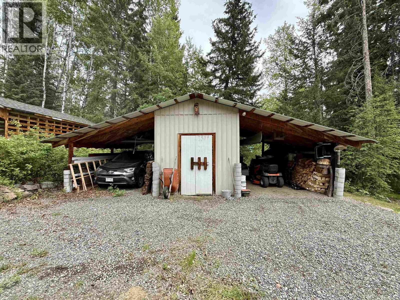 5798 Timothy Lake Road, Lac La Hache, British Columbia  V0K 1T0 - Photo 33 - R3130005