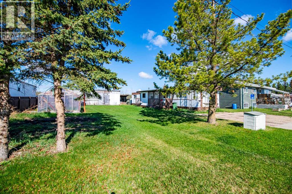 8 52 Street, Bluffton, Alberta  T0C 0M0 - Photo 3 - A2315314