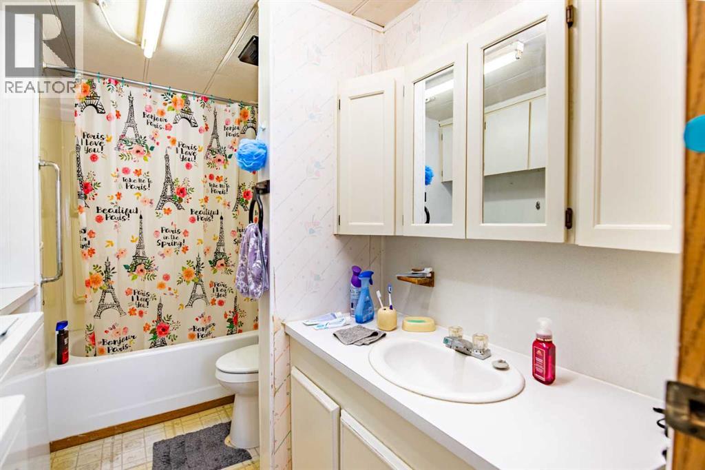 8 52 Street, Bluffton, Alberta  T0C 0M0 - Photo 18 - A2315314