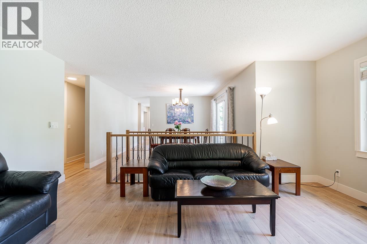 2602 Hawser Avenue, Coquitlam, British Columbia  V3C 4E1 - Photo 6 - R3130275
