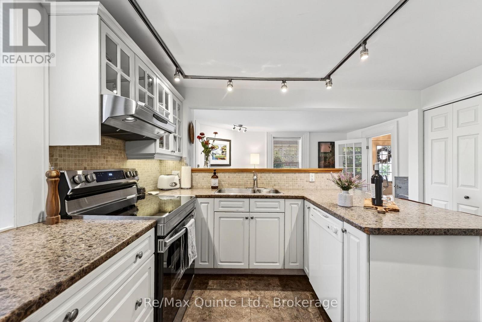 15 Talbot Street, Prince Edward County, Ontario  K0K 2T0 - Photo 13 - X13223894