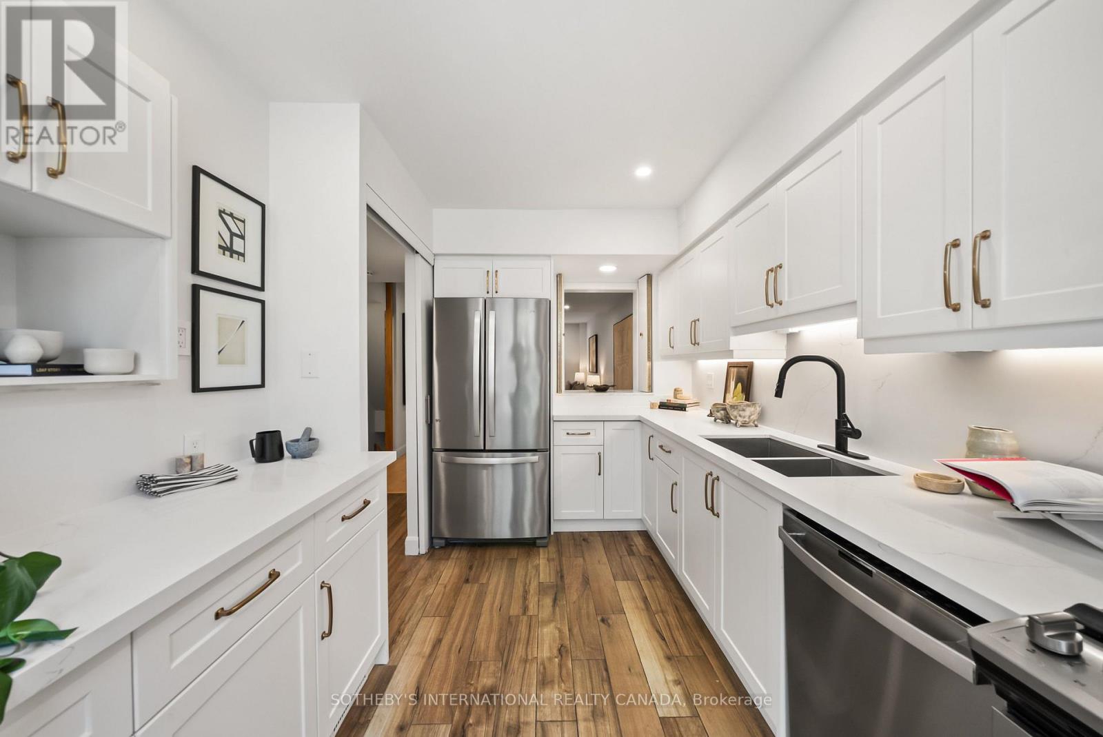 111a Alcorn Avenue, Toronto, Ontario  M4V 1E5 - Photo 14 - C13223710