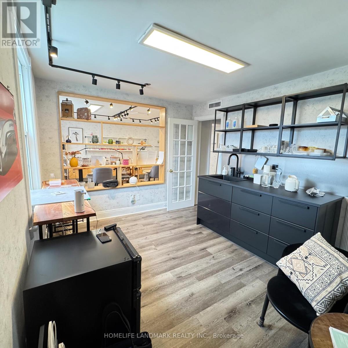 200e - A - 710 Millwood Road, Toronto, Ontario  M4G 3B5 - Photo 11 - C13223762