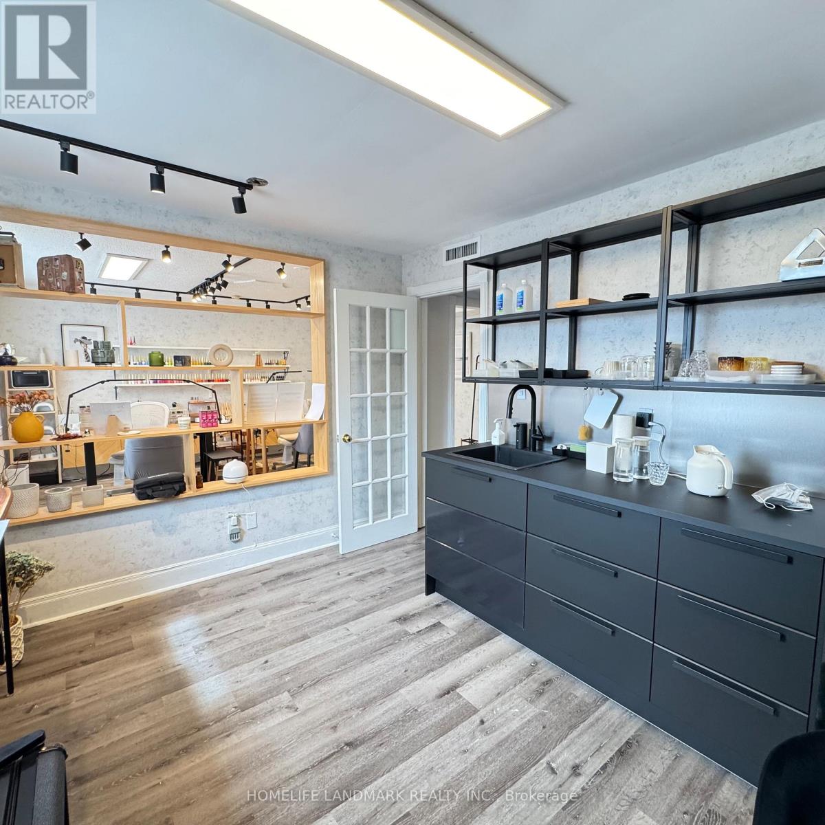 200e - A - 710 Millwood Road, Toronto, Ontario  M4G 3B5 - Photo 13 - C13223762