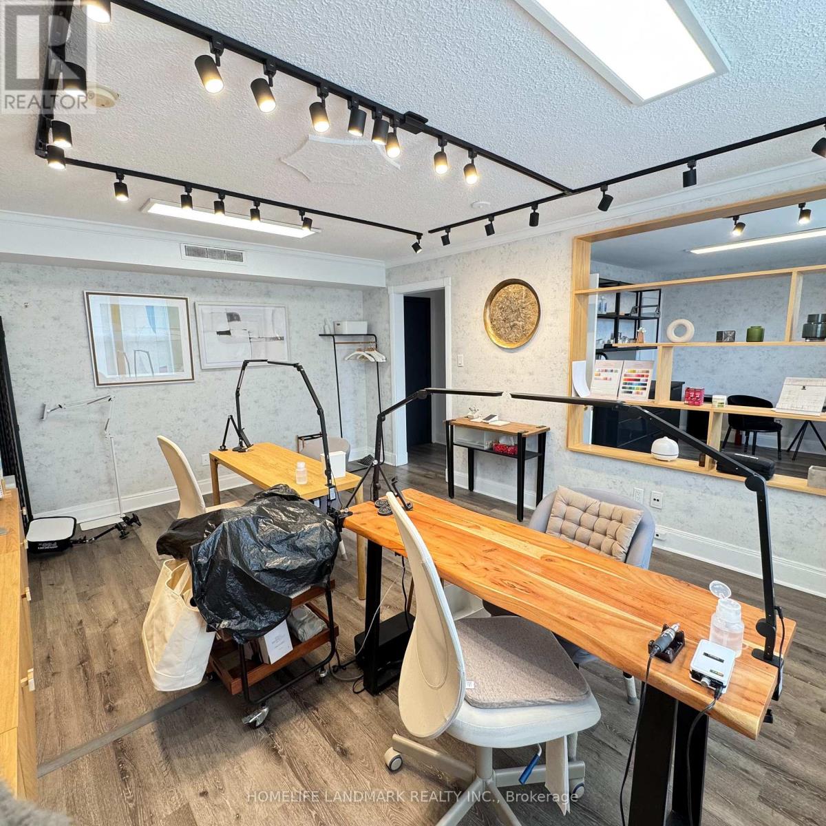 200e - A - 710 Millwood Road, Toronto, Ontario  M4G 3B5 - Photo 2 - C13223762