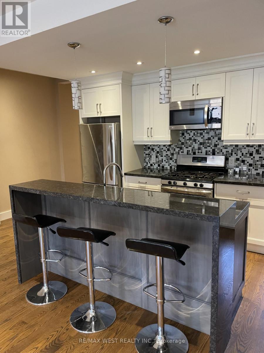 Main - 111 Lippincott Street, Toronto, Ontario  M5S 2P2 - Photo 10 - C13223798