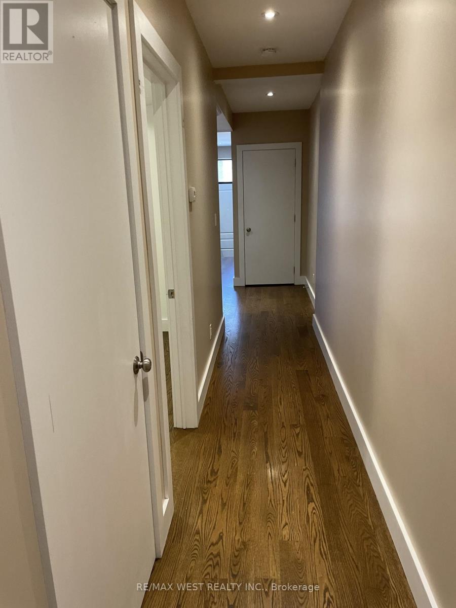 Main - 111 Lippincott Street, Toronto, Ontario  M5S 2P2 - Photo 23 - C13223798