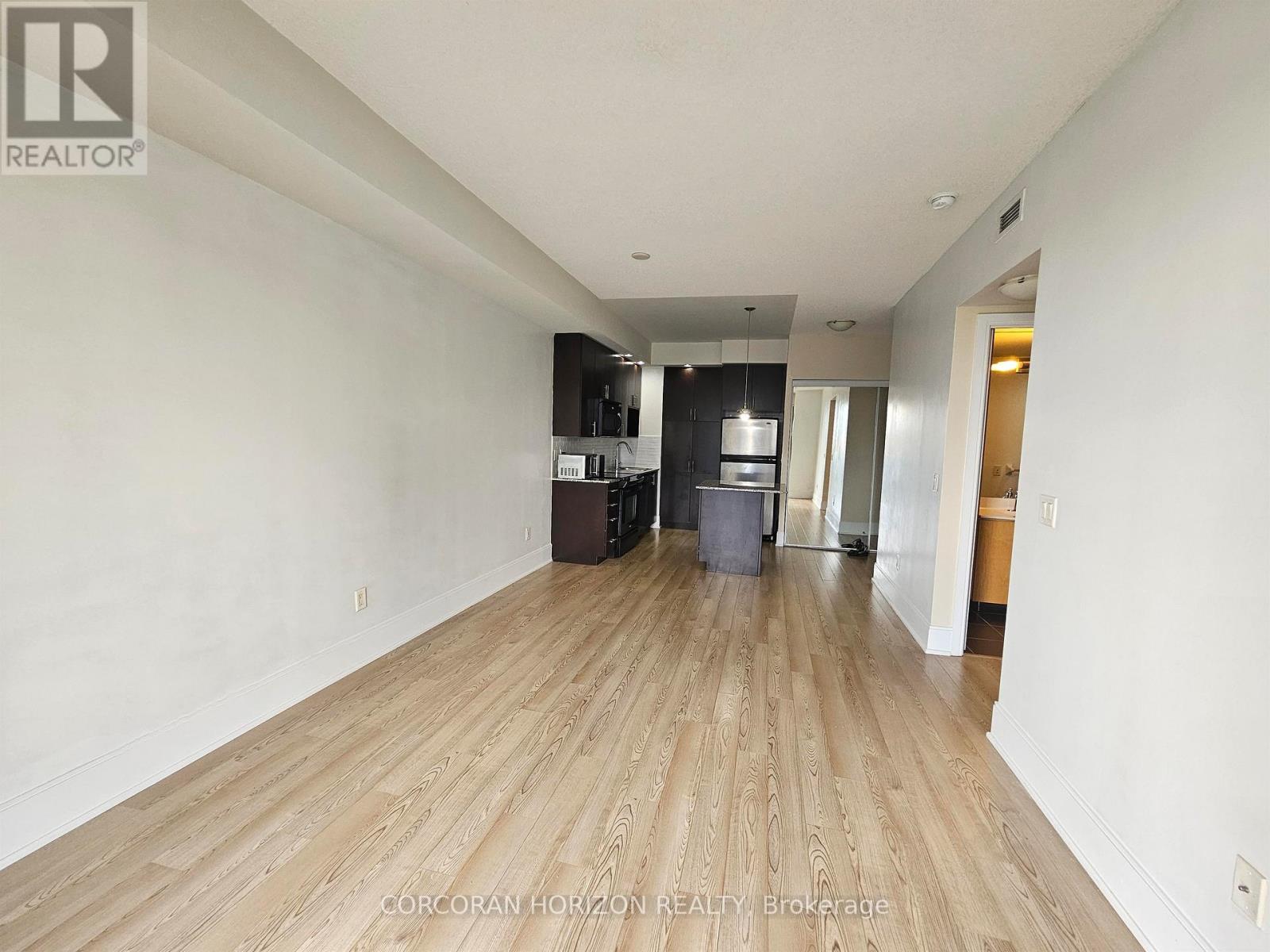 512 - 181 Wynford Drive, Toronto, Ontario  M3C 0C6 - Photo 2 - C13223912