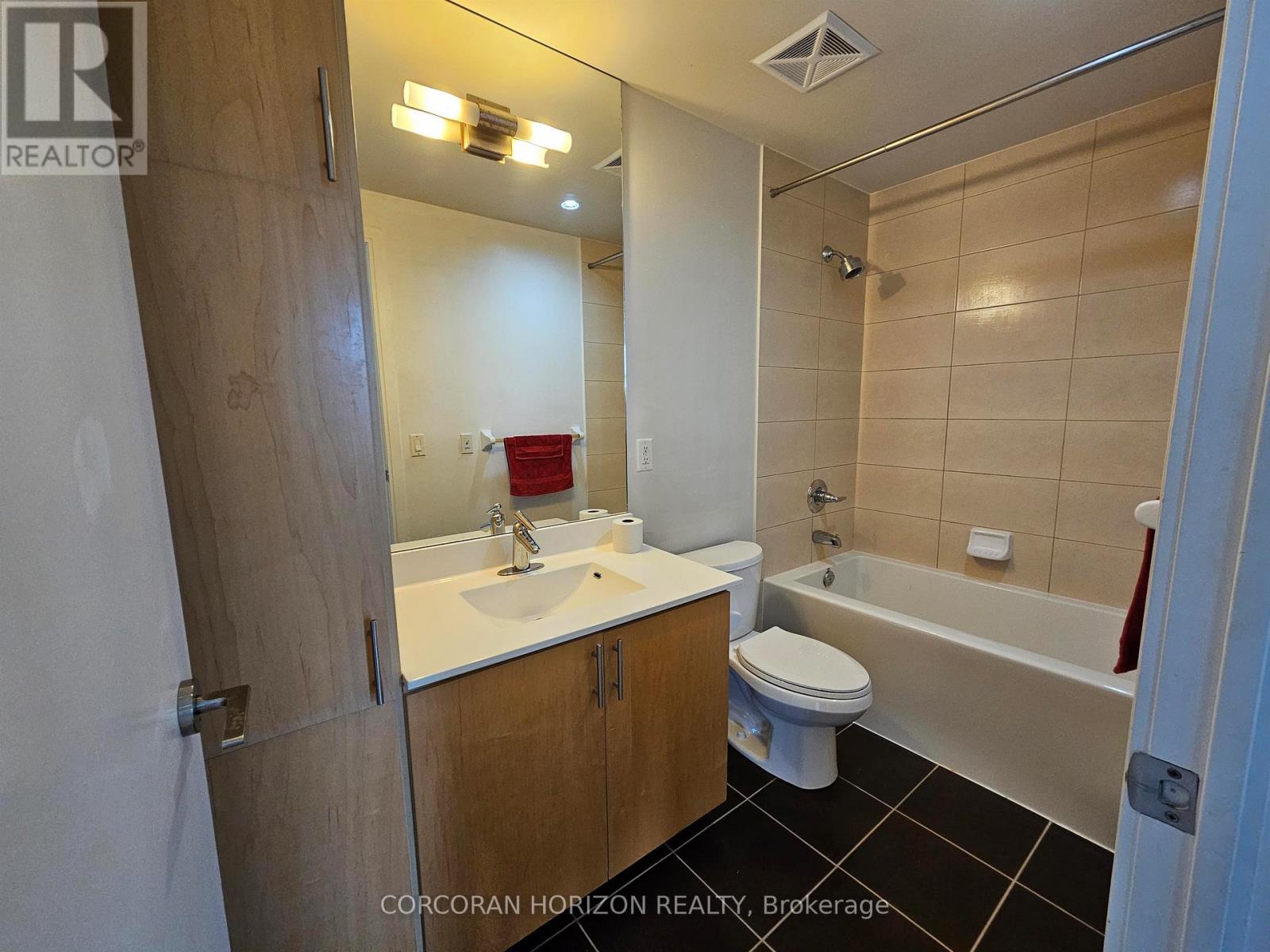 512 - 181 Wynford Drive, Toronto, Ontario  M3C 0C6 - Photo 5 - C13223912