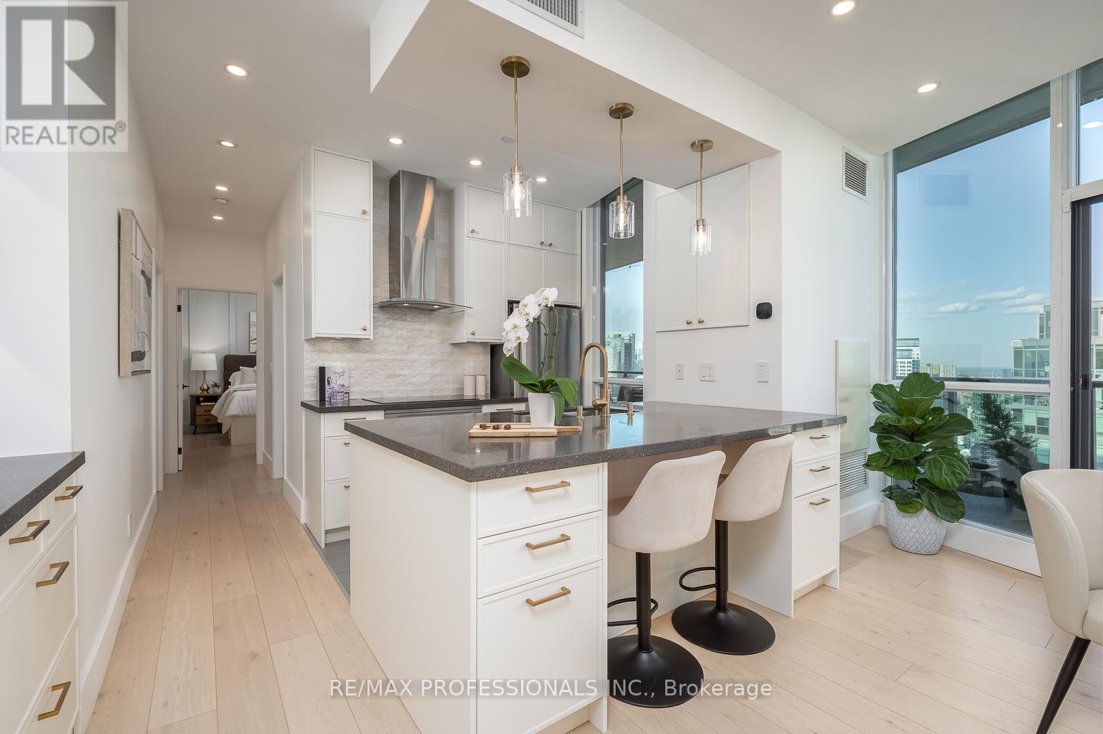 3804 - 219 Fort York Boulevard, Toronto, Ontario  M5V 1B1 - Photo 13 - C13223972
